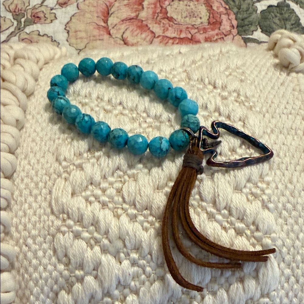 Turquoise Beaded Bracelet with Arrowhead Charm